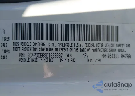 2013 Dodge Journey Sxt z USA, uszkodzony, nr VIN 3C4PDCBG9DT660397